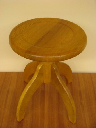 /products/klavirna-stolicka/
